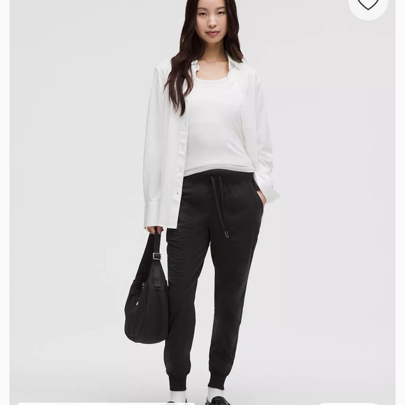 Lululemon Dance Studio Mid-Rise Jogger Full Length size 4 black - Picture 2 of 11